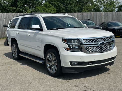 Used 2019 Chevrolet Tahoe LT w/ LT Signature Package AWD/4WD image 3