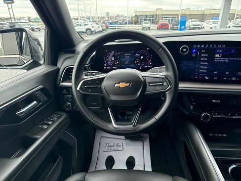 Used 2025 Chevrolet Tahoe LT image 17