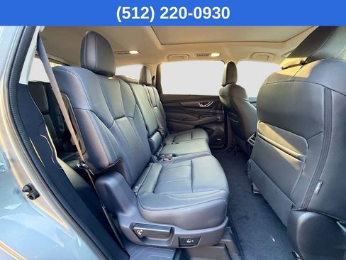 New 2025 Subaru Ascent Limited image 37