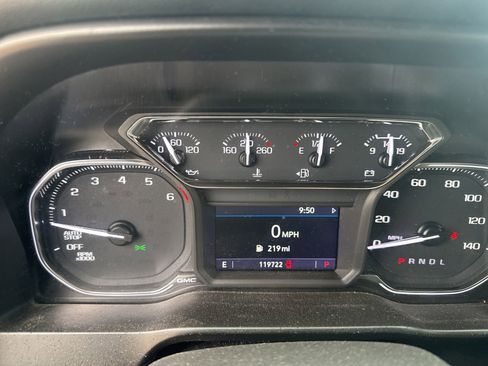 Used 2021 GMC Sierra 1500 SLT RWD image 13