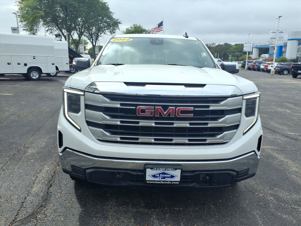 Used 2022 GMC Sierra 1500 SLE w/ Enhanced Capability Package AWD/4WD image 2