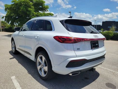 Certified 2025 Audi Q5 Premium AWD/4WD image 5