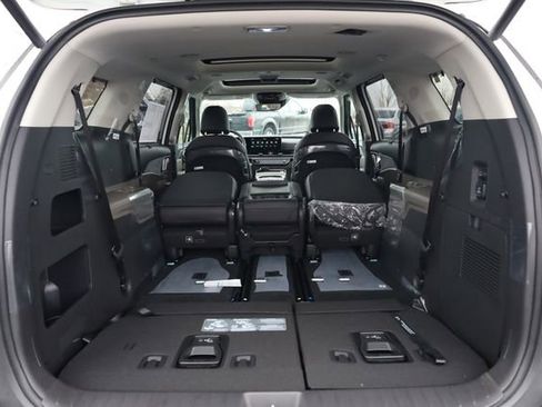 New 2026 Kia Carnival SX image 31