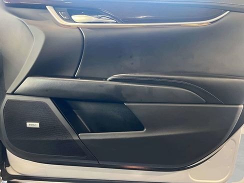Used 2017 Cadillac XTS Luxury FWD image 9