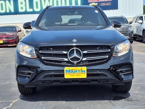 Used 2018 Mercedes-Benz GLC 300 4MATIC image 3