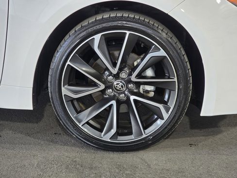 Used 2019 Toyota Corolla SE image 4