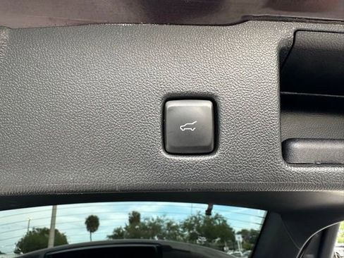 Used 2023 Ford Escape SE w/ PHEV Premium Package image 30