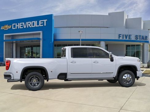 New 2026 Chevrolet Silverado 3500 High Country AWD/4WD image 5