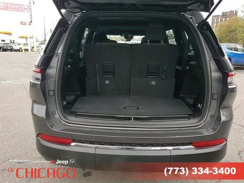New 2025 Jeep Grand Cherokee L Laredo image 8