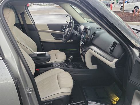 Used 2024 MINI Cooper Countryman S w/ Signature Upholstery Package image 32