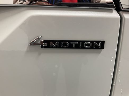 New 2026 Volkswagen Atlas SE image 3