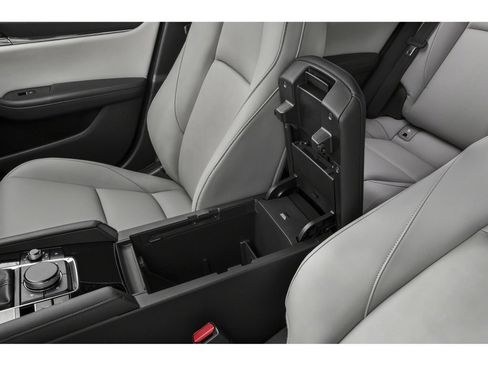 Used 2019 MAZDA MAZDA3 Hatchback w/ Preferred Package FWD image 9