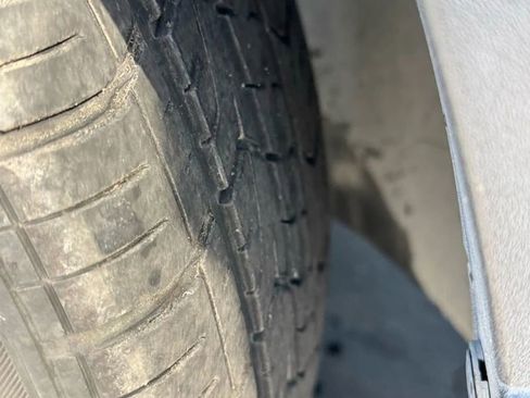 Used 2018 Ford Escape SE w/ SE Sport Appearance Package image 27