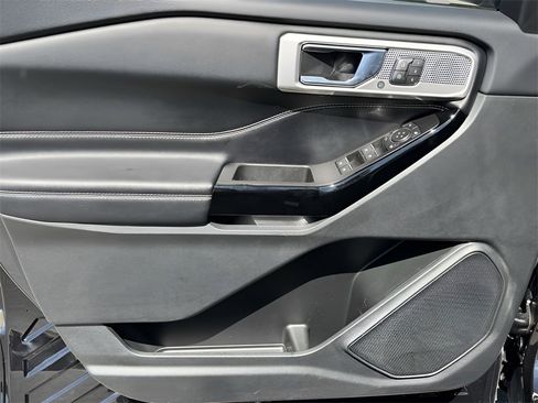 Used 2022 Ford Explorer ST w/ Equipment Group 401A image 29