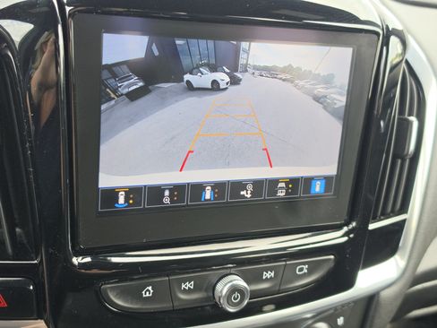 Used 2022 Chevrolet Traverse High Country w/ LPO, Floor Liner Package AWD/4WD image 25
