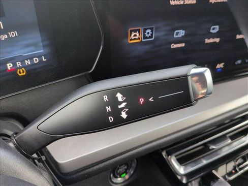 Used 2026 Chevrolet Traverse LT FWD image 11