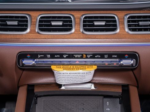 Certified 2026 Mercedes-Benz GLS 450 4MATIC image 23