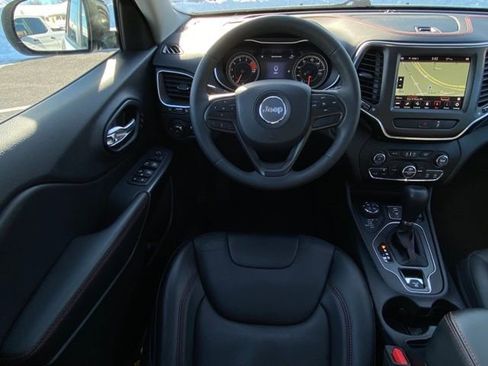 Used 2022 Jeep Cherokee Trailhawk w/ Sun, Sound & Nav Group image 29