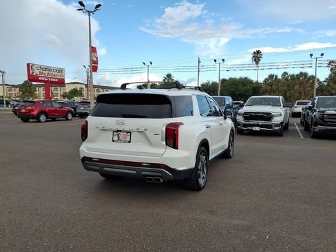 Used 2024 Hyundai Palisade Limited AWD/4WD image 5