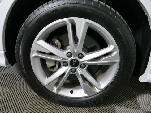Used 2023 Audi Q3 2.0T Premium Plus w/ Premium Plus Package AWD/4WD image 9
