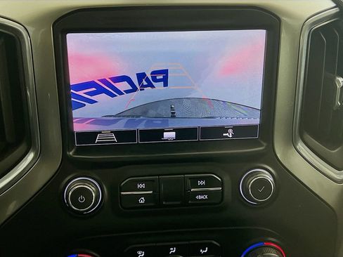 Used 2020 Chevrolet Silverado 1500 LT Trail Boss image 20