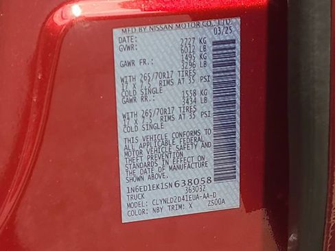 Used 2025 Nissan Frontier PRO-4X AWD/4WD image 32