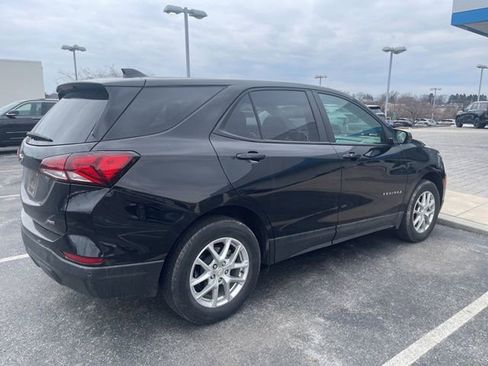 Used 2023 Chevrolet Equinox LS w/ LS Convenience Package image 5