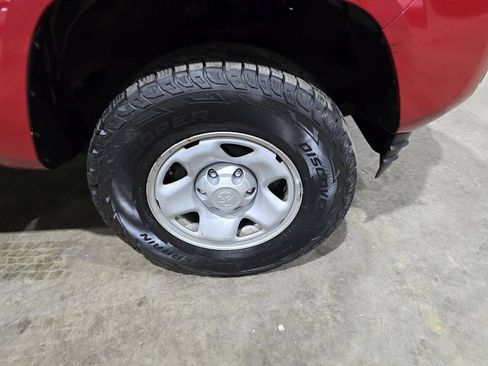 Used 2020 Toyota Tacoma SR AWD/4WD image 23