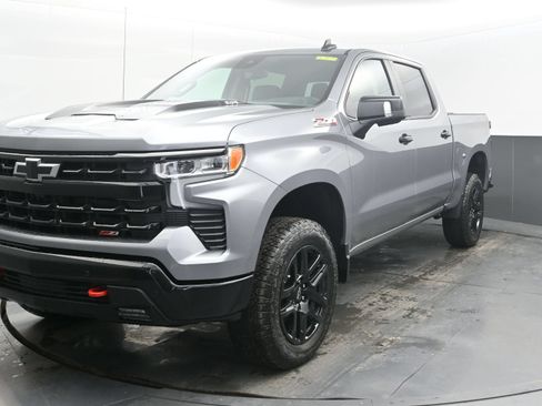 Used 2026 Chevrolet Silverado 1500 LT Trail Boss w/ LT Trail Boss Premium Package AWD/4WD image 4