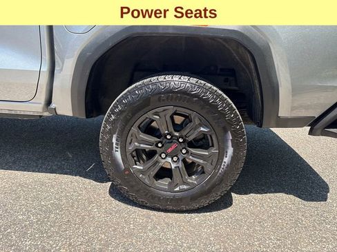 Used 2024 GMC Canyon Elevation w/ Elevation Premium Package AWD/4WD image 9