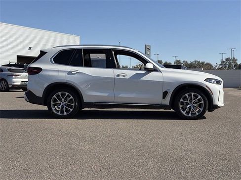 Used 2024 BMW X5 xDrive40i image 5