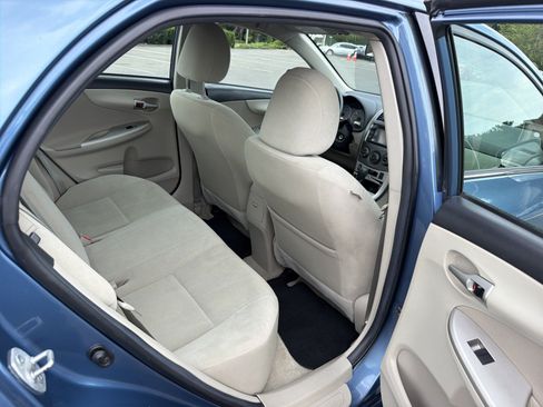 Used 2013 Toyota Corolla LE FWD image 34
