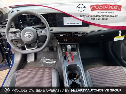 New 2025 Nissan Kicks SR image 12