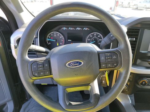 Used 2023 Ford F150 XLT w/ XTR Package image 16