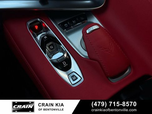 Used 2025 Chevrolet Corvette Stingray Preferred Cpe w/ 2LT image 17