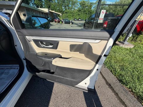Used 2018 Honda CR-V LX image 14