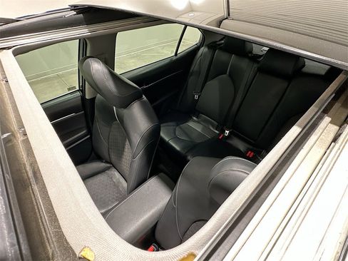 Used 2021 Toyota Camry XSE w/ Carpet Mat Package (TMS) image 23