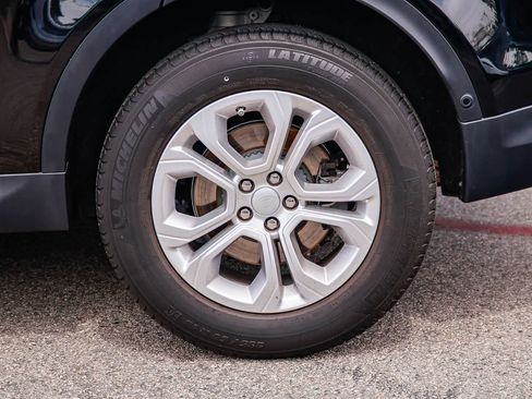 Certified 2021 Land Rover Discovery Sport S AWD/4WD image 8