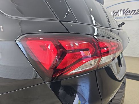 Used 2024 Chevrolet Equinox LS w/ LS Convenience Package FWD image 39