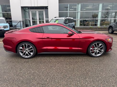 Used 2016 Ford Mustang GT Premium w/ Equipment Group 401A RWD image 31
