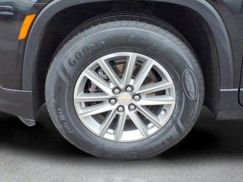 Used 2023 Chevrolet Traverse LT w/ LPO, Floor Liner Package AWD/4WD image 10