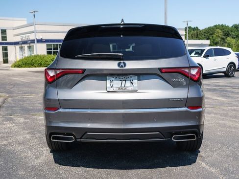 Certified 2024 Acura MDX SH-AWD w/ Advance Package image 11