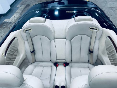 Used 2009 Mercedes-Benz CLK 350 Cabriolet image 23