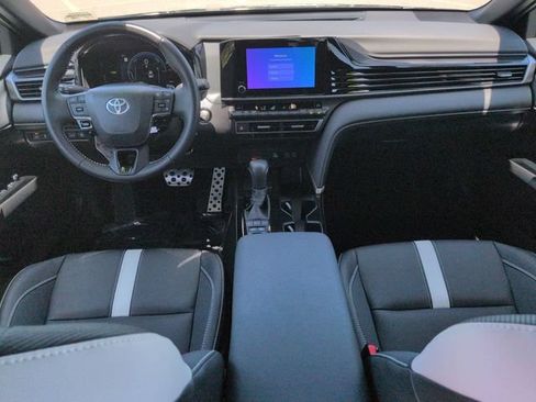 Certified 2025 Toyota Camry SE FWD image 14