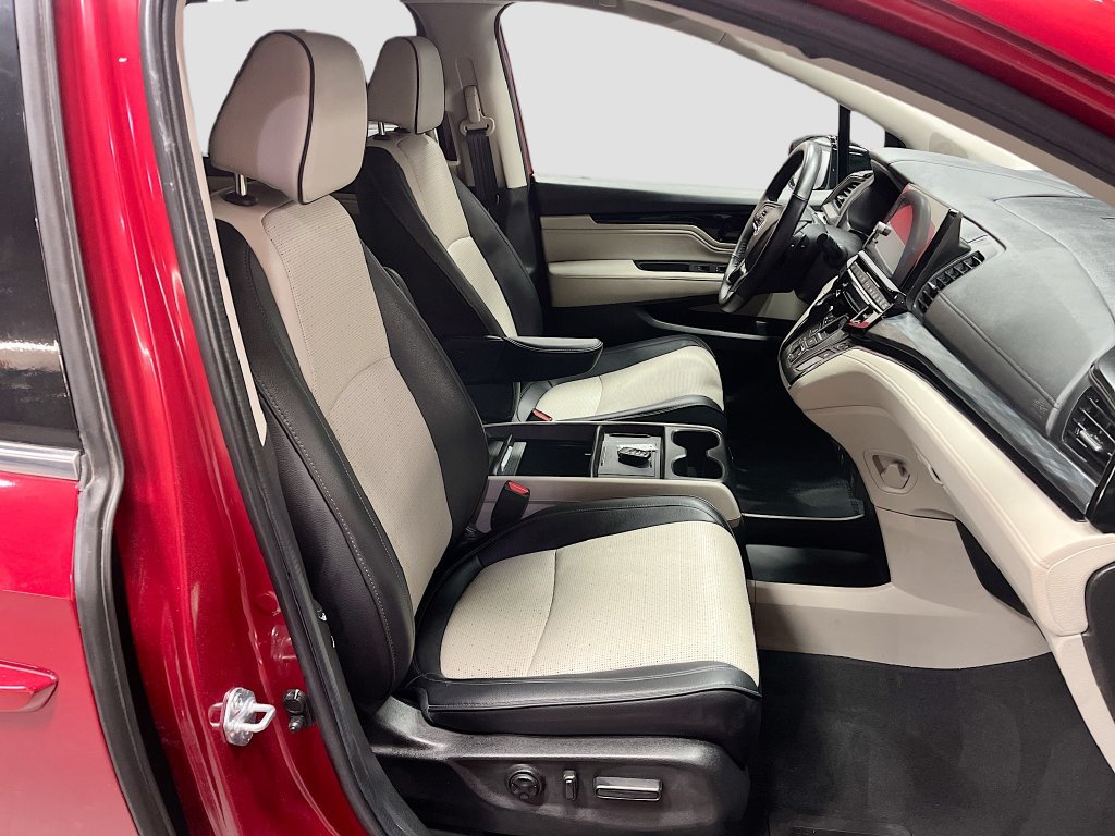 Used 2025 Honda Odyssey Elite image 32