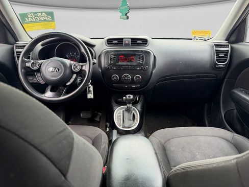 Used 2016 Kia Soul FWD image 25