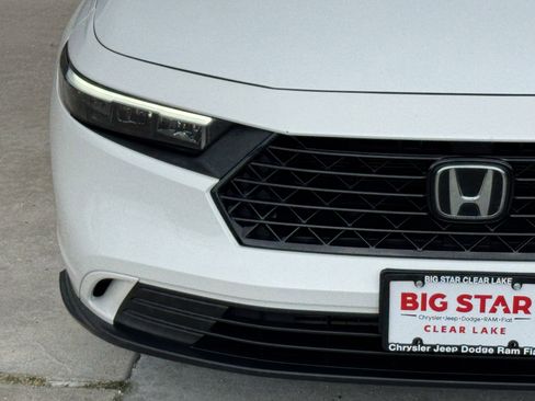 Used 2024 Honda Accord EX image 6