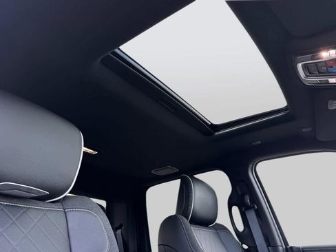 New 2026 RAM 3500 Limited image 17