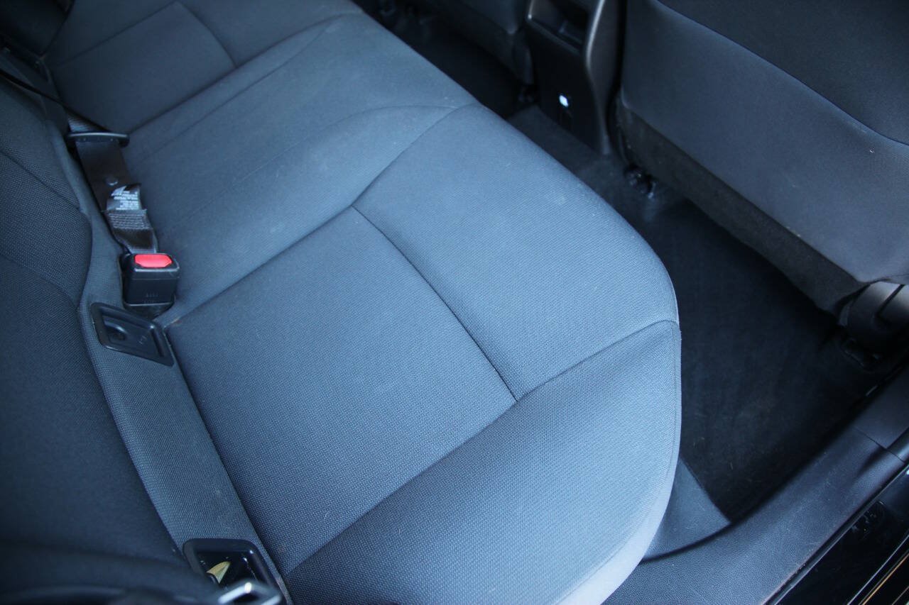 Used 2021 Toyota Corolla LE FWD image 47