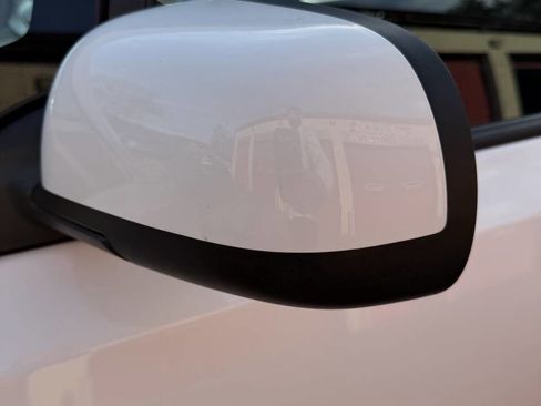 Used 2015 Nissan Leaf S w/ Charge Package image 21